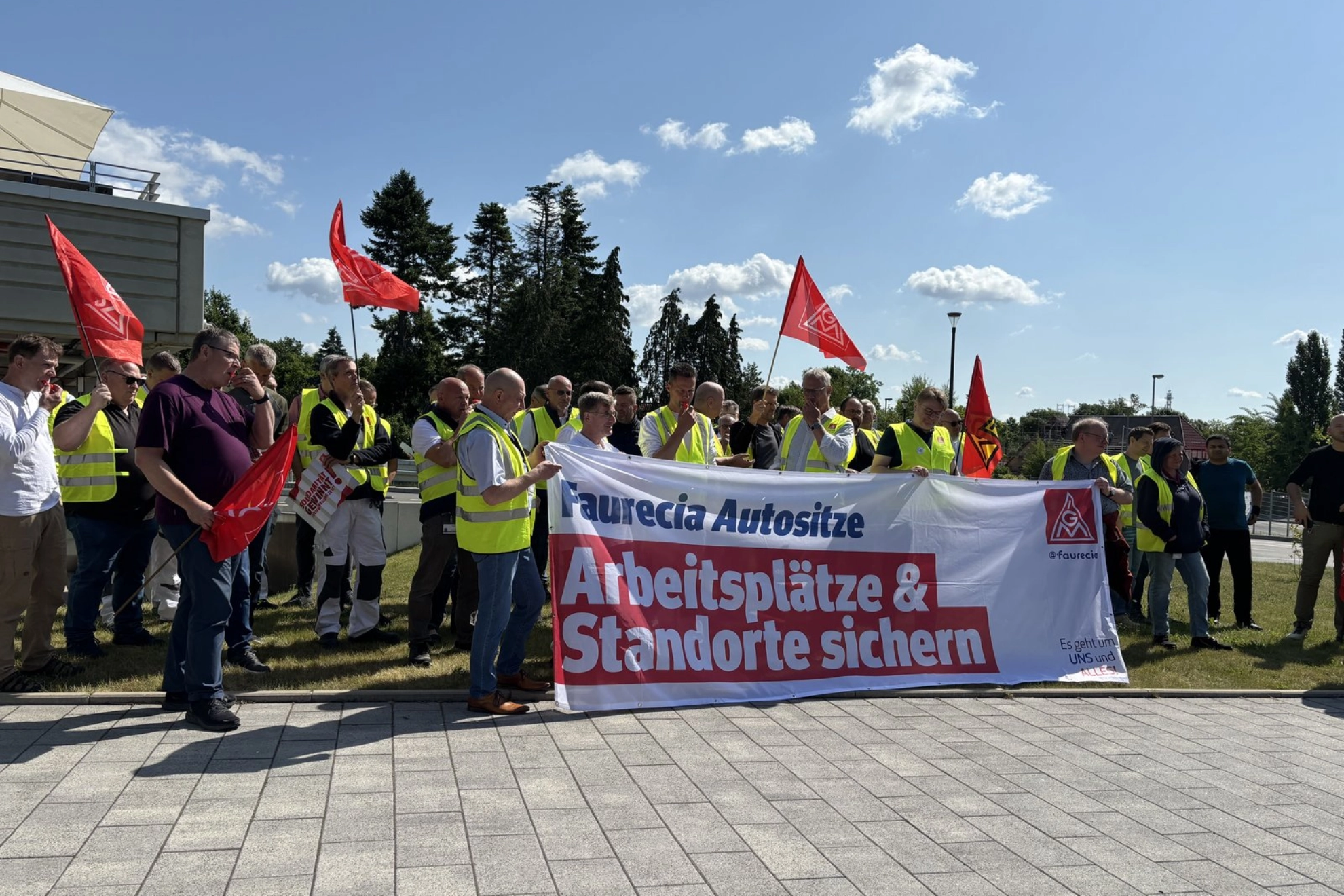 Warnstreik bei Faurecia am 3.6.2025