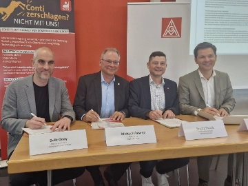 Kommunale Spitzenpolitiker Onay und Krach unterzeichnen mit IG Metall und IG BCE das Hannover-Signal