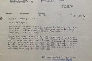 1952 Schlafender Teilnehmer