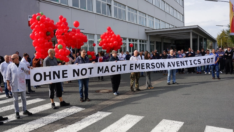 Protest gegen Stellenabbau bei Emerson-Aventics